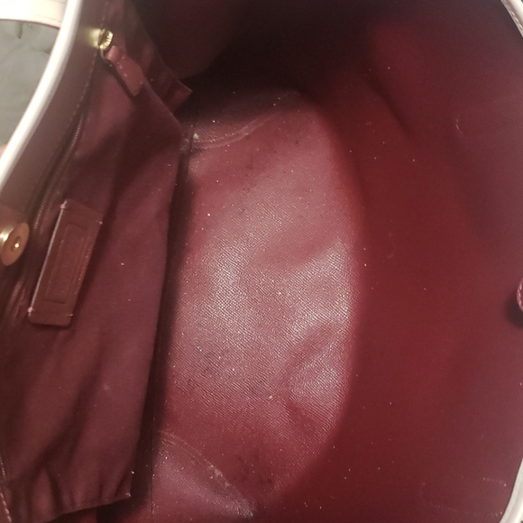 "LOVE" Coach - Picture 4 of 4